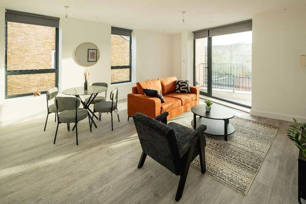 3 bedroom flat to rent - Photo 1