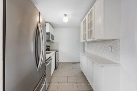 Detached Home For Lease | E8469718 - Photo 4