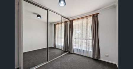 Spacious Family Villa - Photo 2