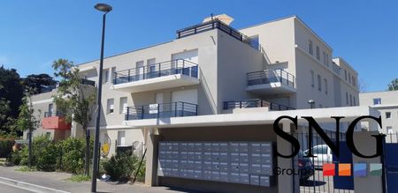 T3 AVEC TERRASSE+PARKING+GARAGE - Photo 4