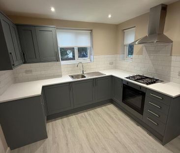2 bedroom semi-detached house to rent - Photo 3