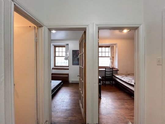 1241 Rue St Marc Montréal (Ville-Marie), QC H3H - Photo 1