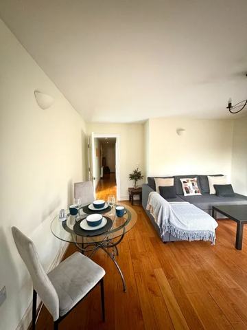 1 bedroom serviced apartment to rent - Photo 4