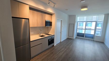 For Lease - 2485 Eglinton Avenue Unit# 404, Mississauga, Ontario - Photo 2