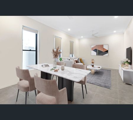 2/69 Bloom Ave, Coomera, Qld 4209 - Photo 3