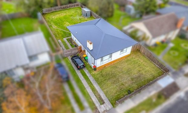 Comfortable 3-Bedroom Home in Central Moe! - Photo 1