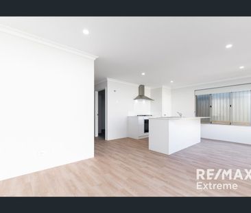 31 Surfers Street, Alkimos, WA 6038 - Photo 4