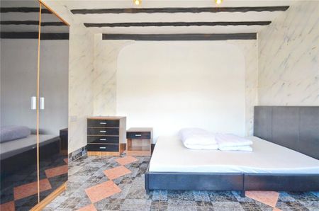 5 bedroom terraced house to rent - Photo 3