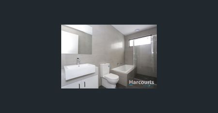 Modern 3-Bedroom Home with Stylish Features in Thomastown - Photo 2