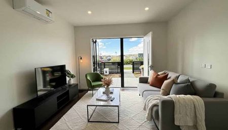 Stunning Family Home in Totara Park - Photo 2