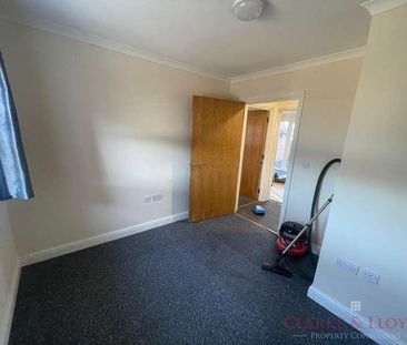 Ilford Lane, IG1 - Photo 4