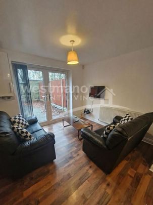 4 bedroom house to rent - Photo 1