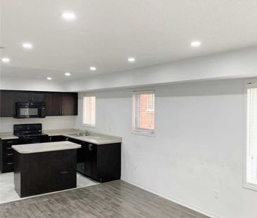 For Lease - 31 Hays Boulevard Unit# 5, Oakville, Ontario - Photo 1