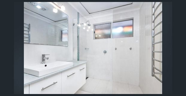 Exceptional Value in Teralba - Photo 1