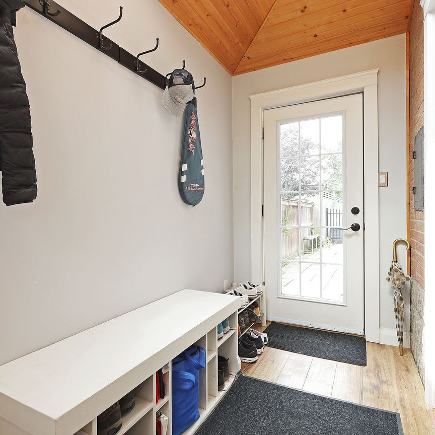 For Lease - 86 Midland Avenue, Toronto, Ontario - Photo 1