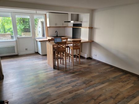 Location Appartement 1 pièce 37m² HAZEBROUCK 59190 - Photo 2
