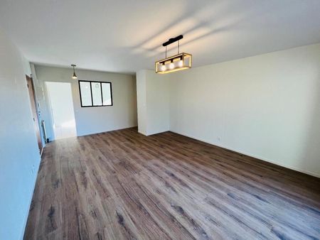 Location Appartement 3 pièces 69m² MACON 71000 - Photo 2