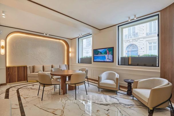 Location appartement, Paris 8ème (75008), 4 pièces, 70 m², ref 86467804 - Photo 1