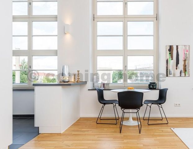 Nice Factory Living - Photo 1