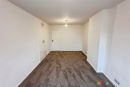 Lincoln Drive - Photo 5