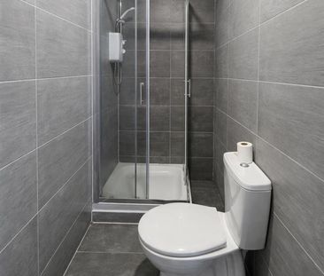 Elgar Gardens, Tilbury RM18, London - Photo 4