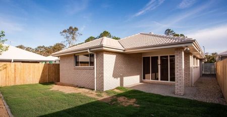 Modern Family Living in Prime Burpengary East Location - Spacious 4-Bedroom Home with Double Garage. - Photo 5