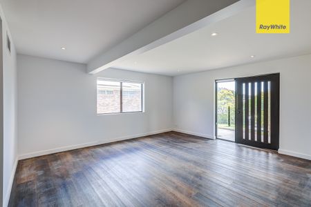 33 Bakewell Street, Mount Gravatt East QLD 4122 - House For Rent | Domain - Photo 3