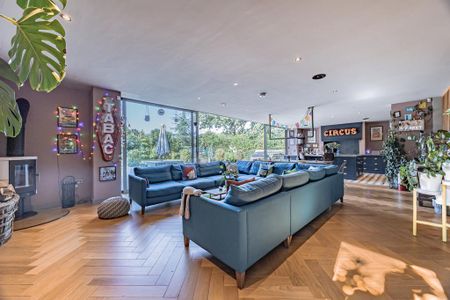 5 bedroom detached house to rent - Photo 5