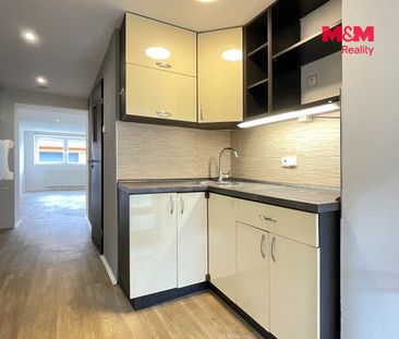 Pronájem bytu 2+1 70 m² - Photo 1