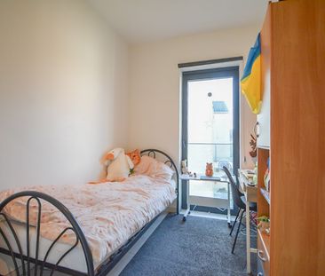 Energiezuinig 2-slaapkamer appartement met garage - centrum Rumbeke - foto 3