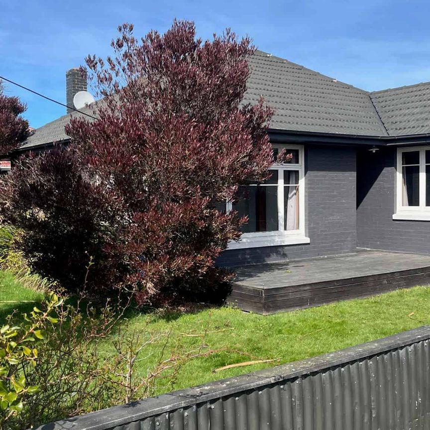 Neat & Tidy Three Bedroom Home - Photo 1