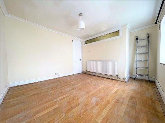 St James’s Road, Croydon - Photo 1
