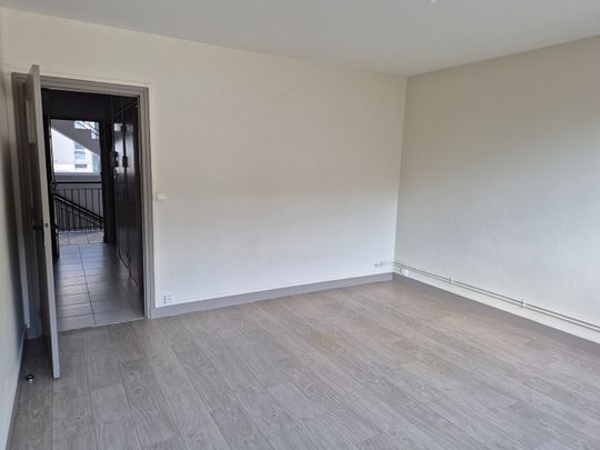 A LOUER Appartement 50000 Saint-Lô 1 pièce 30.61 m² - Photo 1