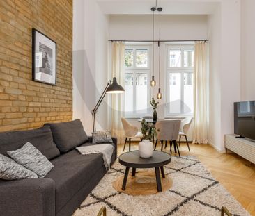 Modern Urban Style - Photo 1