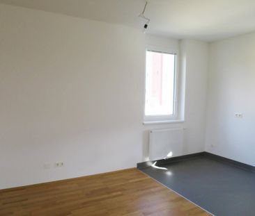 2-Zimmer-Wohnung im Terrassengeschoss mit westlicher Loggia! - Photo 2