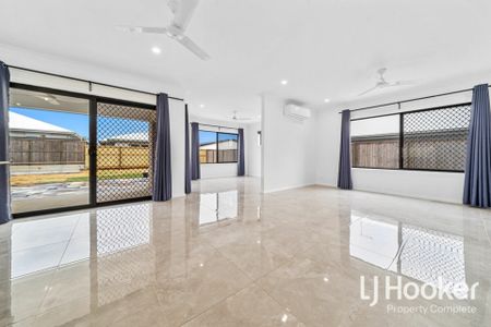 Sought After 5-Bedroom Home - Brand New - Large Corner Block with Side Access - Photo 2