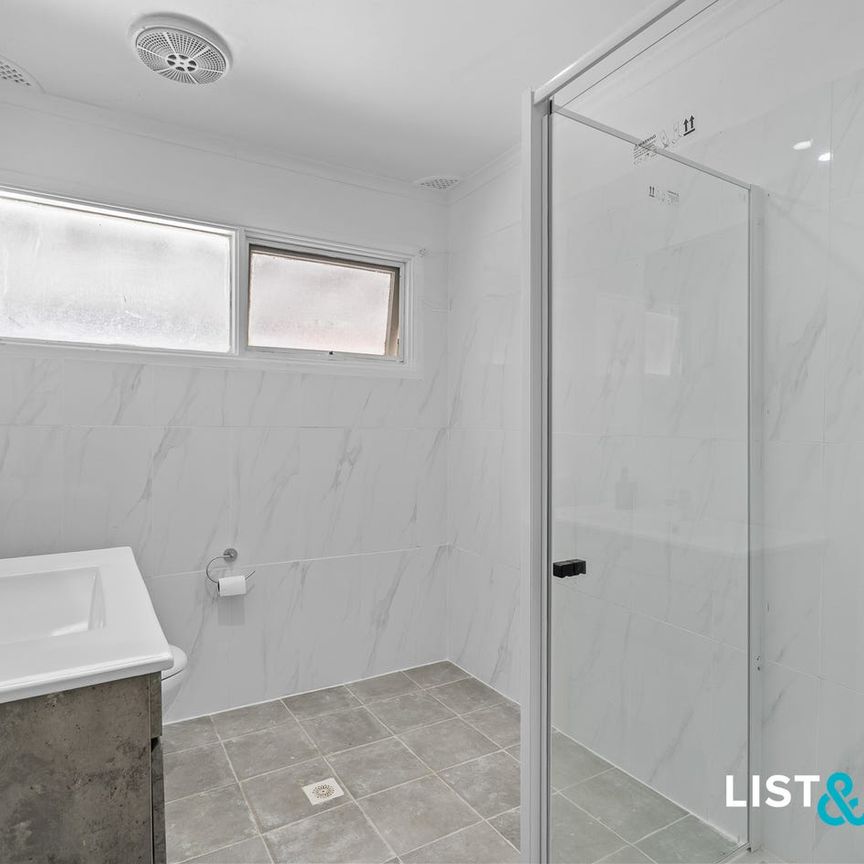 Updated 3 bedroom home! - Photo 1