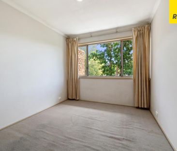 Page Townhouse Living - Photo 4