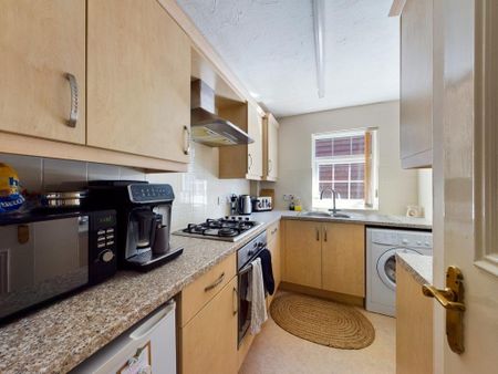 2 bedroom apartment to rent - Photo 5