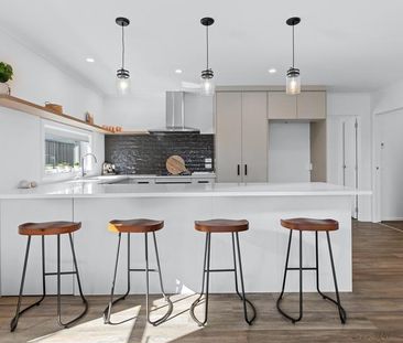 As-new Barrett Homes! - Photo 3