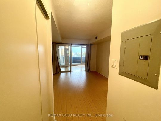For Lease - 550 Queens Quay Unit# 318, Toronto, Ontario - Photo 1