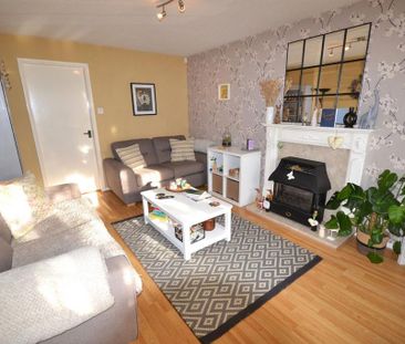 3 bedroom terraced house to rent - Photo 2