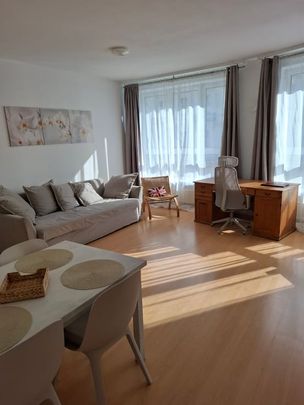 Appartement te huur - Photo 1