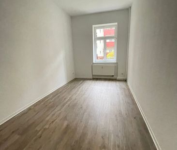 Mitten drin statt nur dabei: 3-Zimmer-Wohnung - Foto 4