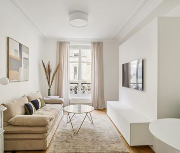 Location Appartement 2 pièces Meublé 35m² PARIS 9ème - Photo 2