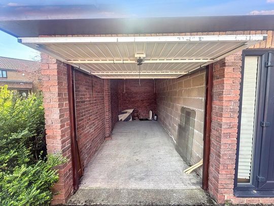 2 bedroom terraced house to rent - Photo 1