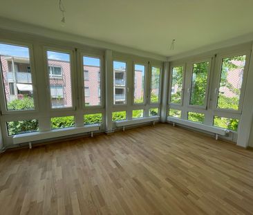 Helle und nicht alltägliche Wohnung am Waldrand - Foto 3