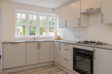 2 bed House - Mid Terrace To Let - Photo 5