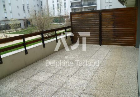 Appartement T2 à GRENOBLE - Photo 2