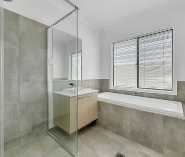 29 Terrericche Place, Richlands, Qld 4077 - Photo 3